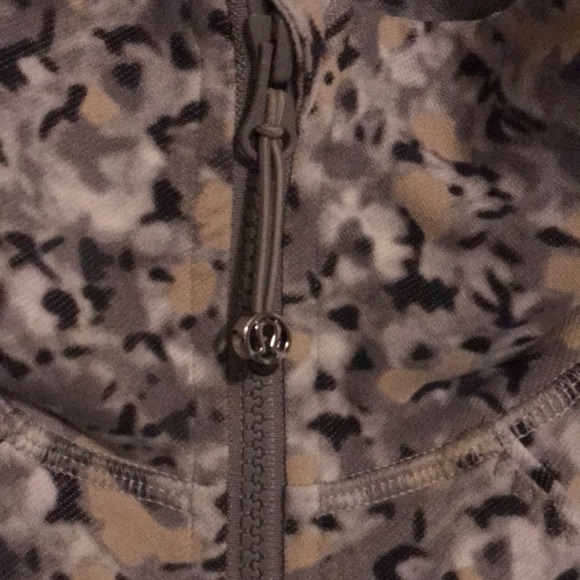 Lululemon Jacket - Picture 3 of 8